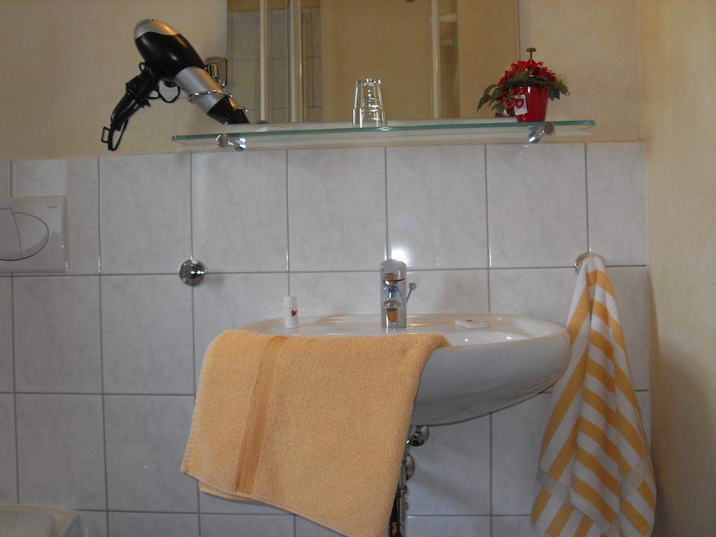 Hotel Brückentor Rinteln Habitación foto